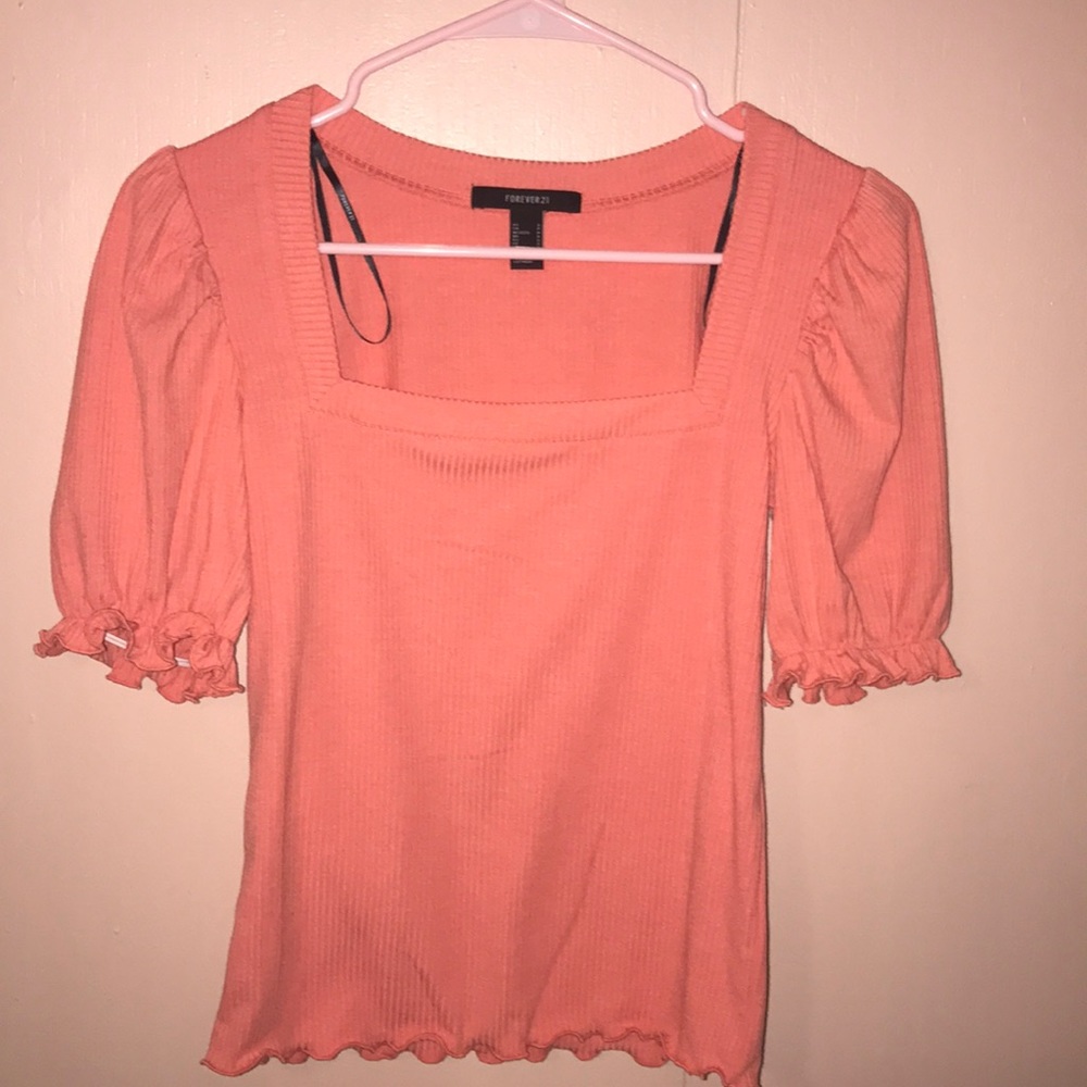 Women’s Forever 21 Top.